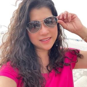 Meet your Posher, Lilly